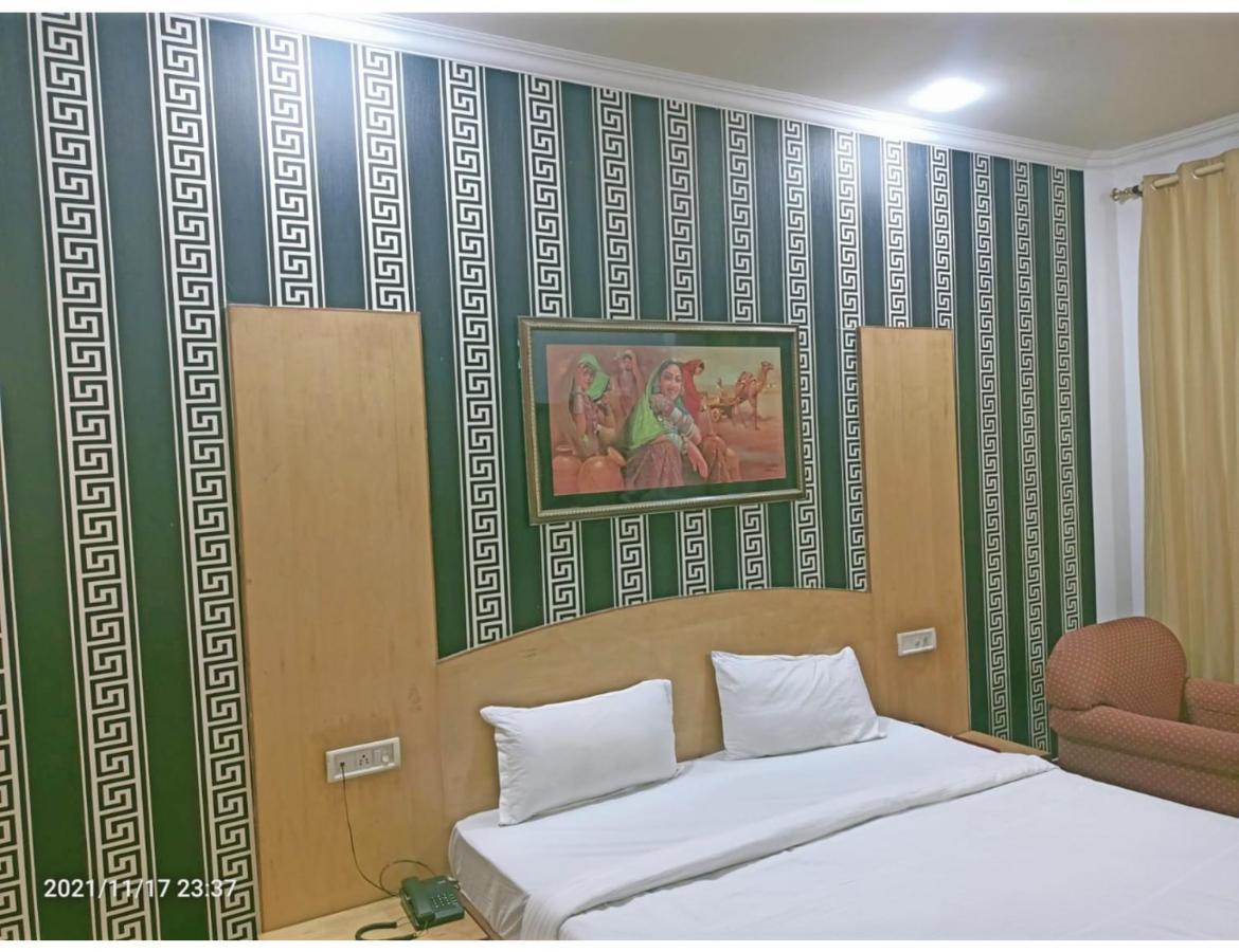 Hotel Kishore International, 阿姆利则 外观 照片